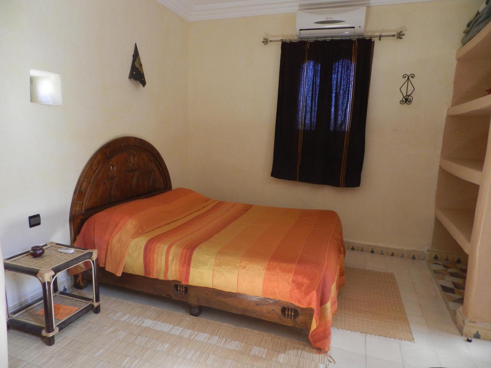 Borj Biramane Bed & Breakfast Icht Екстериор снимка
